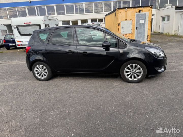 В разборе Opel Meriva B