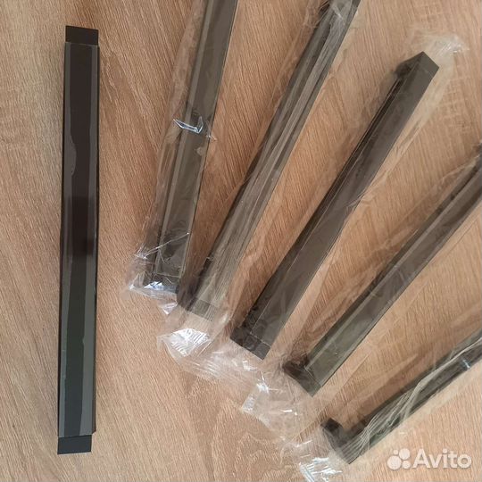 Мебельные ручки на шкаф черные