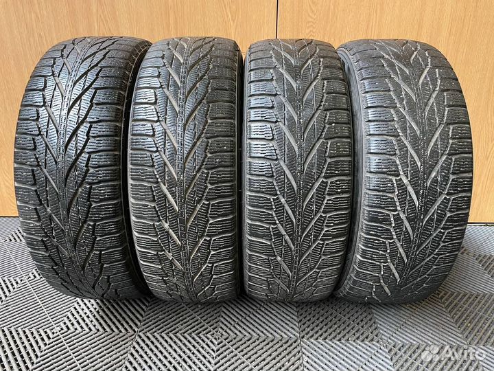 Nokian Tyres Hakkapeliitta R2 SUV 215/60 R17