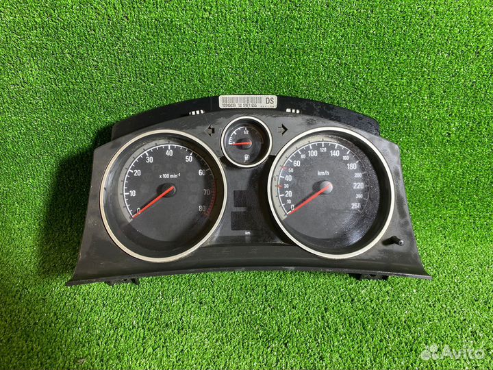 Щиток приборов Opel Astra H
