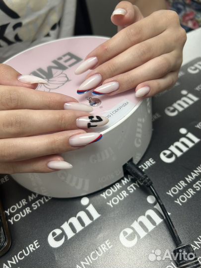 Мастер маникюра и педикюра