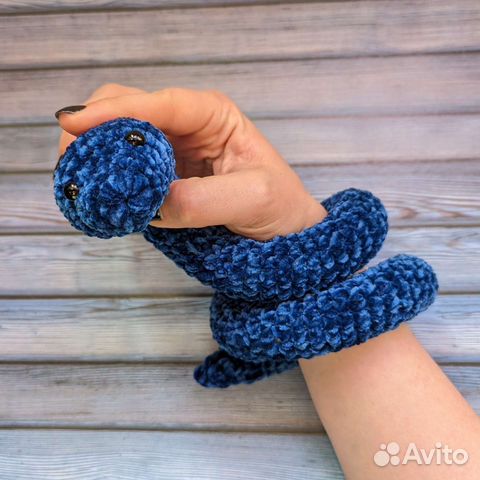 Плюшевая змея