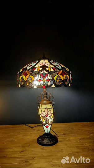 Лампа настольная Тиффани