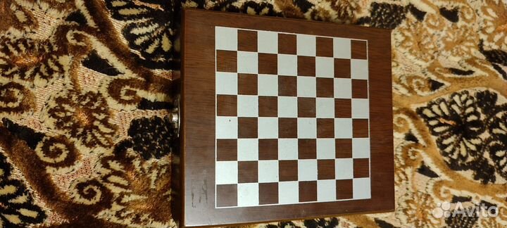 Винный набор с шахматами