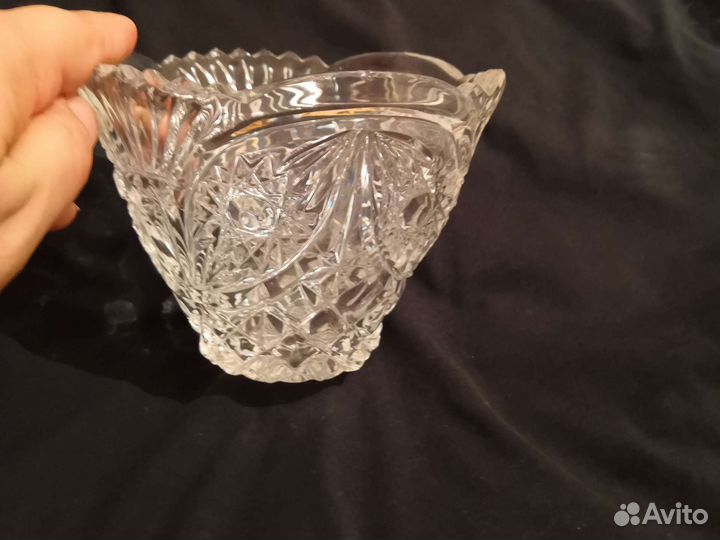 Хрустальная ваза