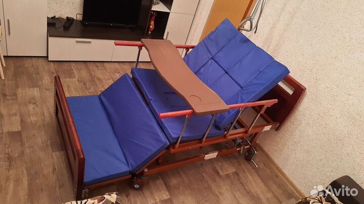 Медицинская функциональная кровать