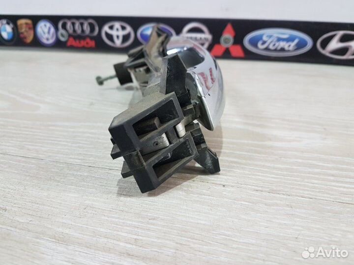 Ручка двери внешняя передняя левая Mercedes-Benz