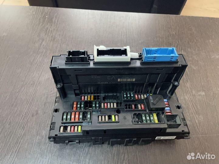 Блок предохранителей BMW 5 F10 6 F06/13 7 F01/02
