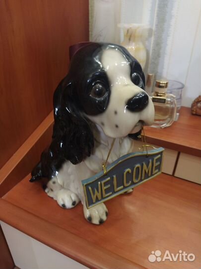 Статуэтка собаки