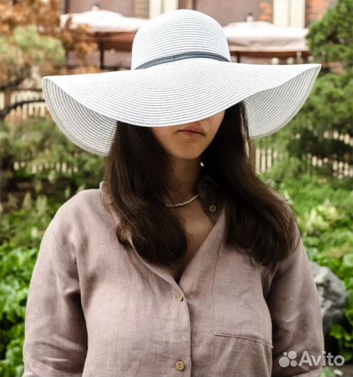 Шляпа с широкими полями