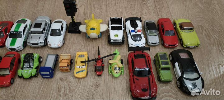 Машинки металлические пакетом