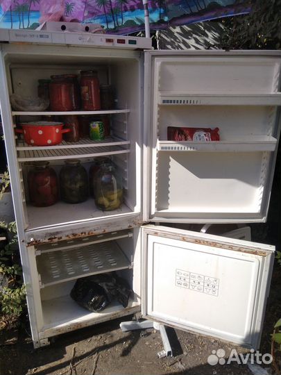 Холодильник б/у