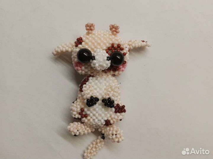 Коровка из бисера