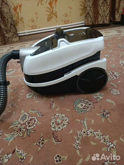 Моющий пылесос bosch BVD421 pro