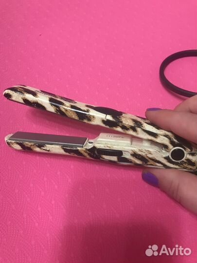 Дорожный утюжок для волос