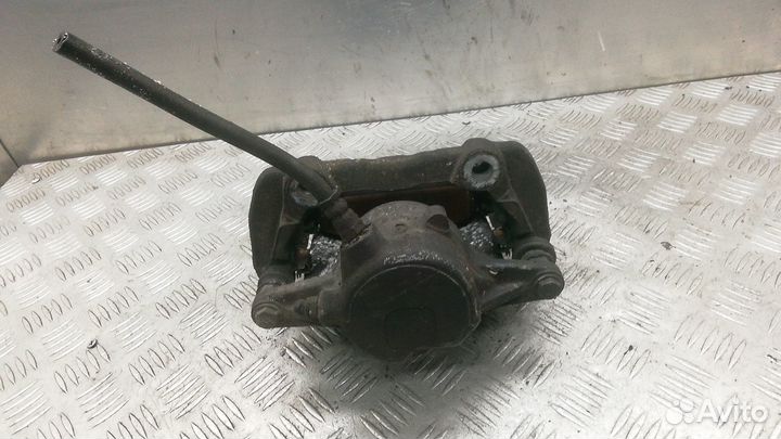 Суппорт тормозной передний левый mercedes benz E-class W212 2011