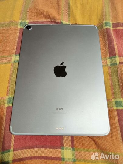 Apple iPad air 4 wi-fi + cellular