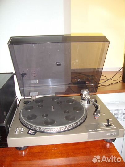 Проигрыватель винила Sony