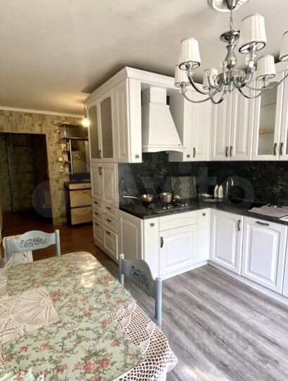 2-к. квартира, 55 м², 3/5 эт.