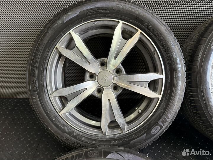 Клеса r16 5x114.3 205/55 michelin