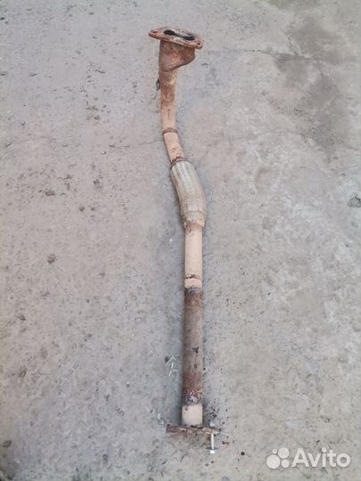 Приёмная труба глушителя мазда 626 gd