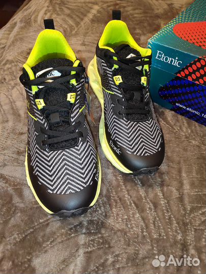 Кроссовки мужские Etonic 42 размер