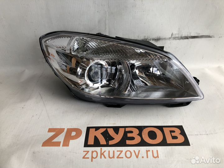 Fabia 10-15 Новая TYC Правая Фара Линза