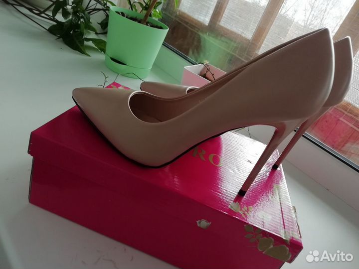 Туфли (лодочки) новые