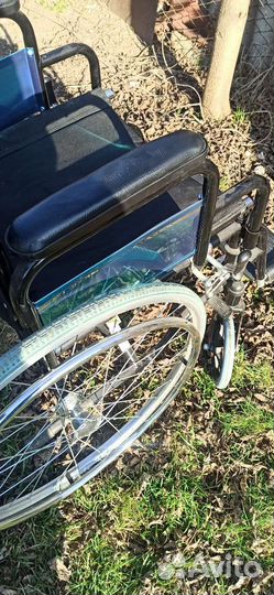 Инвалидная коляска