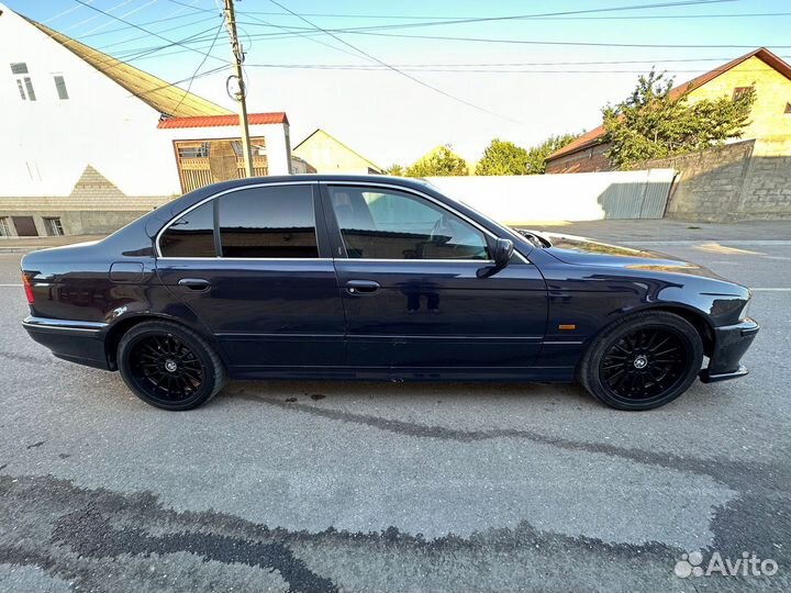 BMW 5 серия 2.5 AT, 2001, битый, 75 000 км
