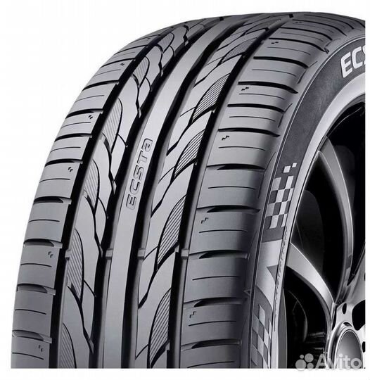 Kumho Ecsta PS31 215/55 R17 94W
