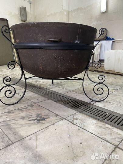Казан чугунный