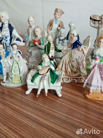 Статуэтки в ассорттменте