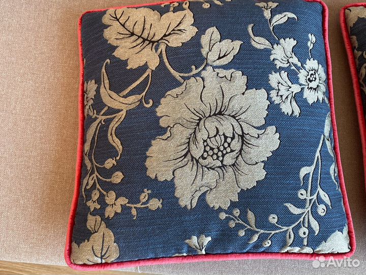 2 подушки Togas