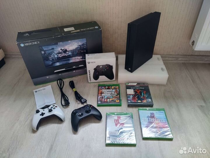 Xbox One X 1tB (1024gb) с играми