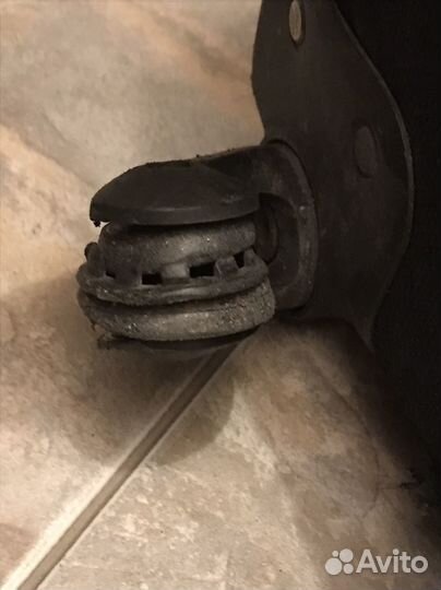 Чемодан на колесах ручная кладь