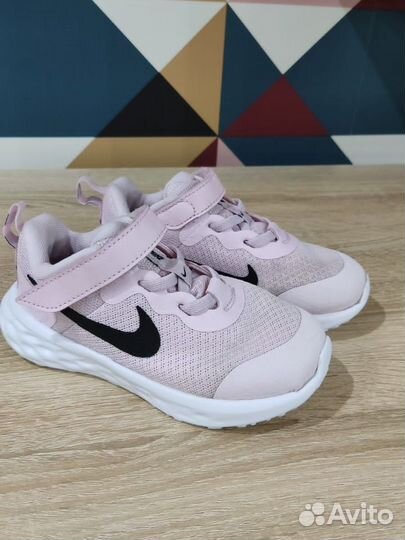 Кроссовки Nike