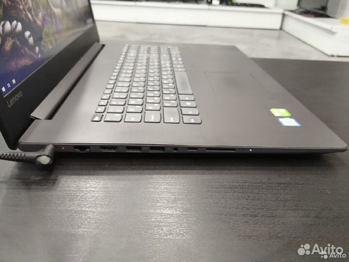 Новый Lenovo I7 7500 17.3 GT 940MX-4GB