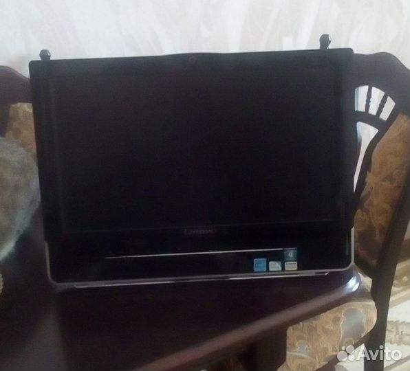 Моноблок Lenovo B300