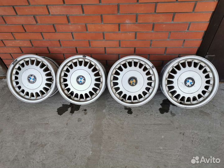 Оригинальные литые диски BMW R15 ET20