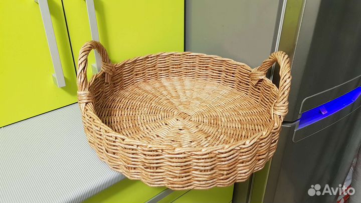 Плетеный поднос