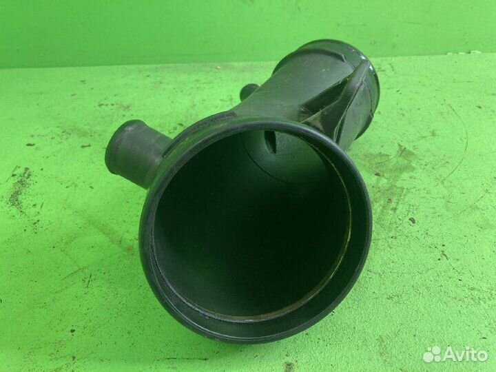 Патрубок воздушного фильтра mercedes-benz actros M