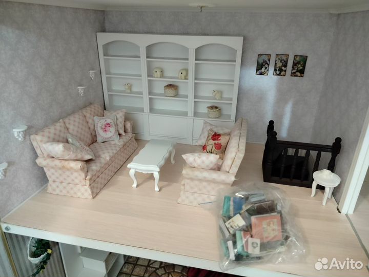 Кукольный домик со светом