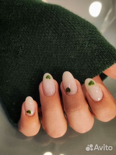 Маникюр и педикюр