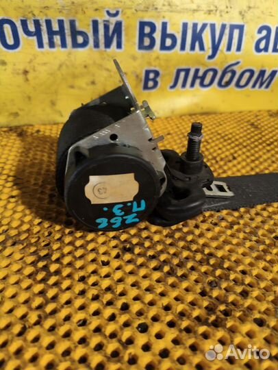 Ремень безопасности Ford Fiesta