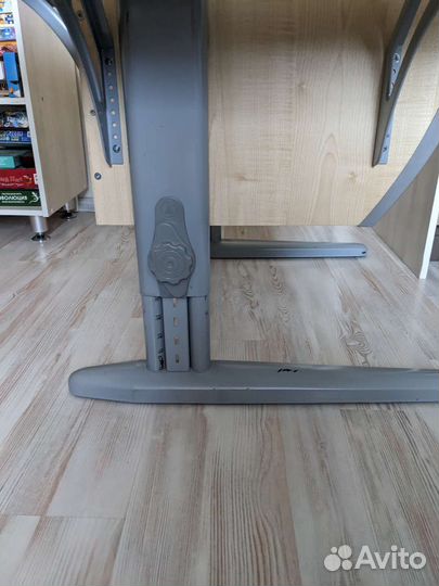 Растущая парта и стул бу