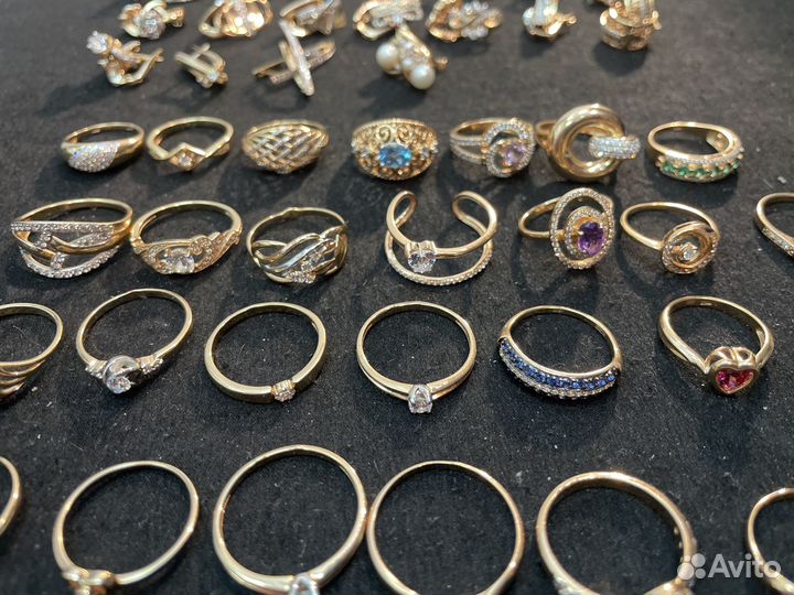 Ювелирные изделия из золота с бриллиантами