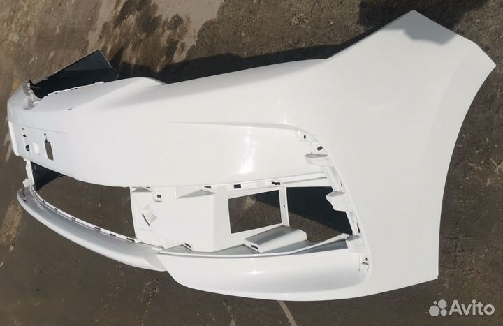 Бампер передний бу Toyota Corolla E180 restail