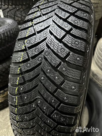 Michelin X-Ice North 4 225/60 R18