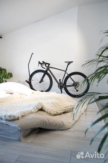 Велостойка, кронштейн для хранения велосипеда